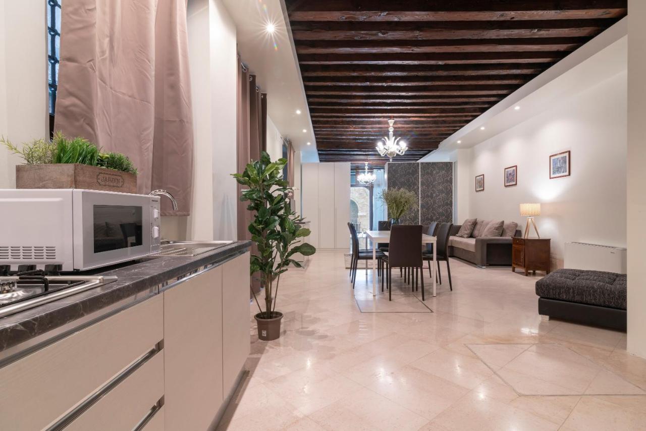 Appartamento Riva Palace By Wonderful Italy *